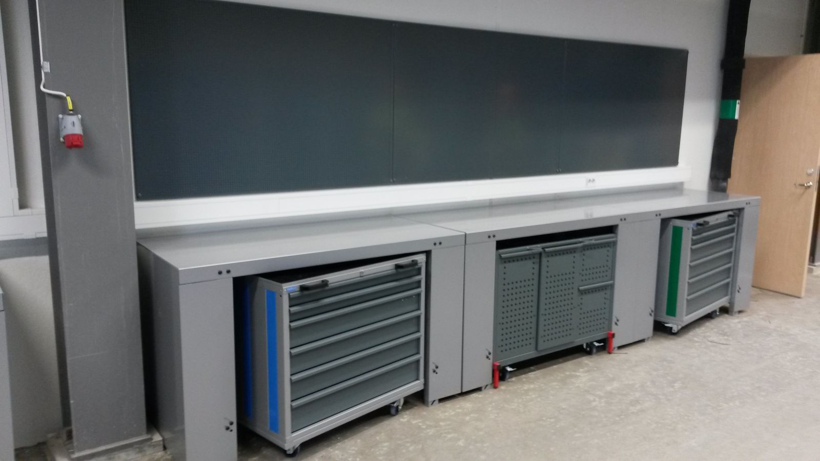 workshop furnishings from Indeco